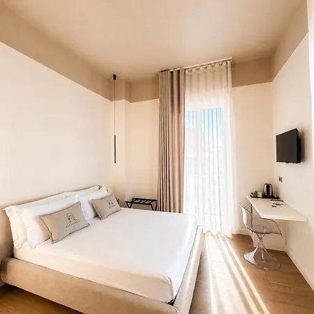 Altanapoli & 4* Naples